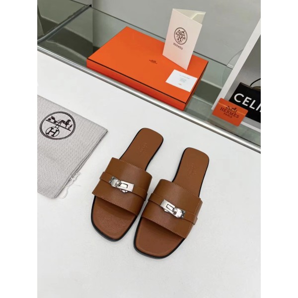 Hermes flat heeled slippers